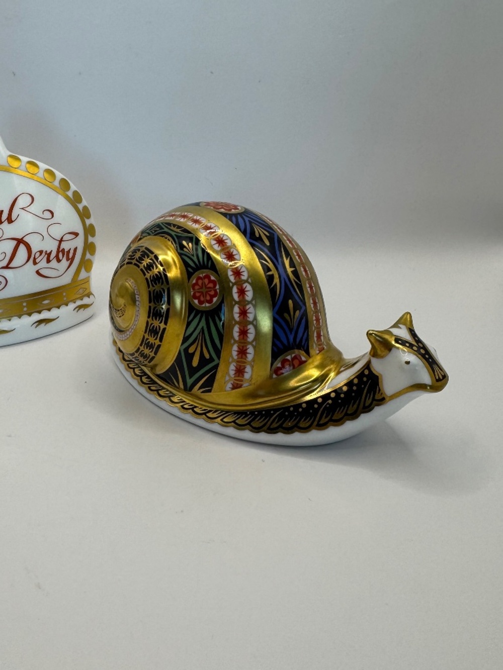 Royal Crown Derby limited edition Garden Snail paperweight figurine Gold Stopper